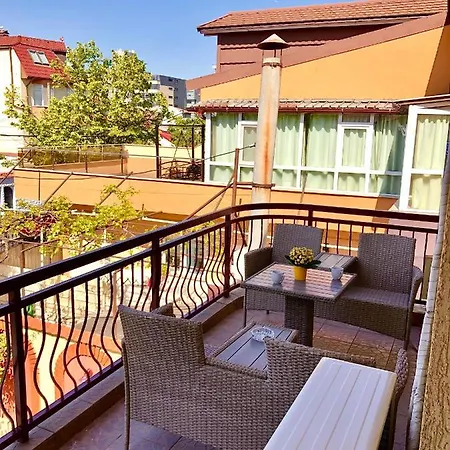 Casa Isabel בית הארחה *