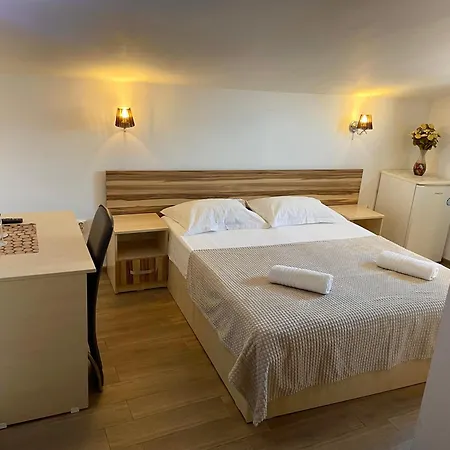 Casa Isabel בית הארחה